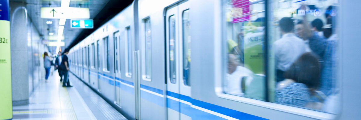 Lumina LED și în metro